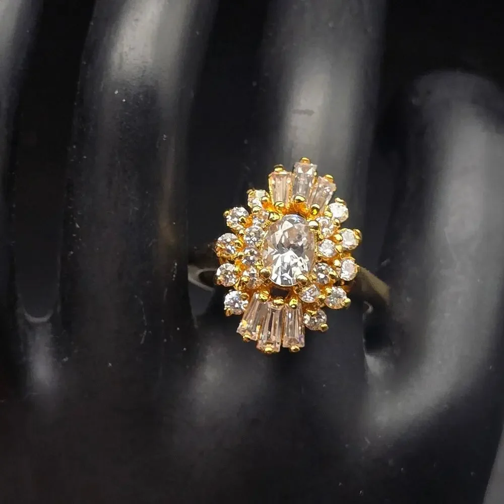 Elizabeth Taylor Avon Evening Star Ring Size 8 CZ Gold Tone 1990s Vintage